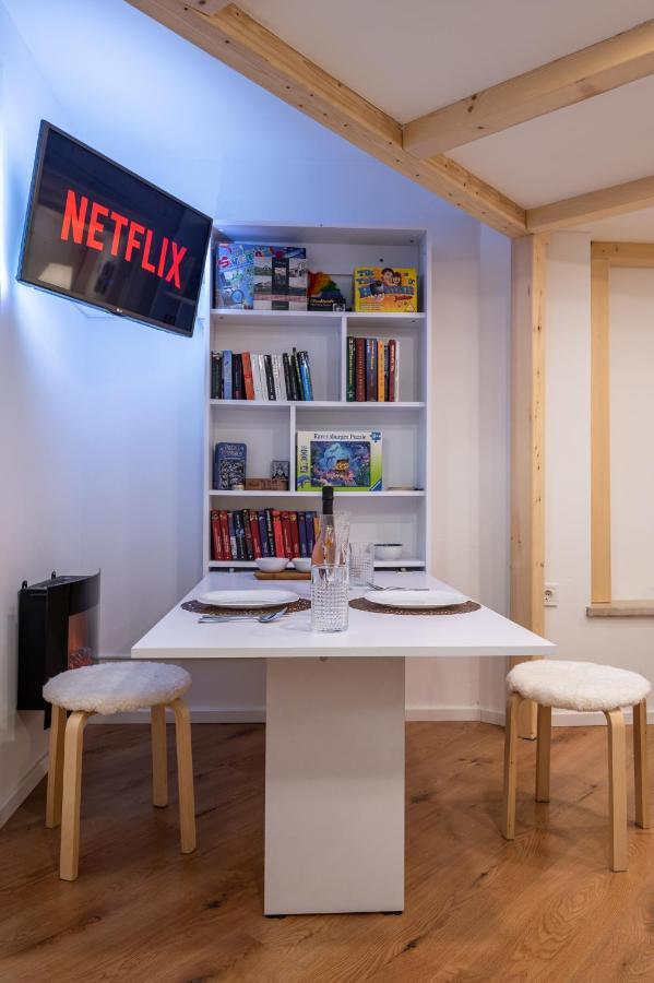 Studio Apartment Lion Portorose Экстерьер фото