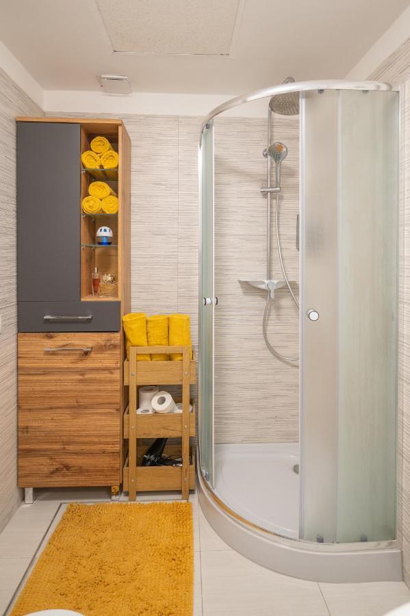 Studio Apartment Lion Portorose Экстерьер фото
